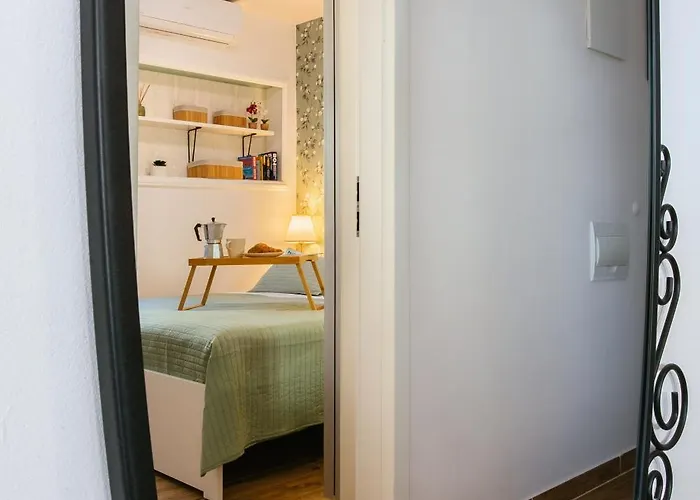 Lägenhet Firule Apartment-two Bedroom Urban Chic-prime Location-walk To Beach-free Parking *