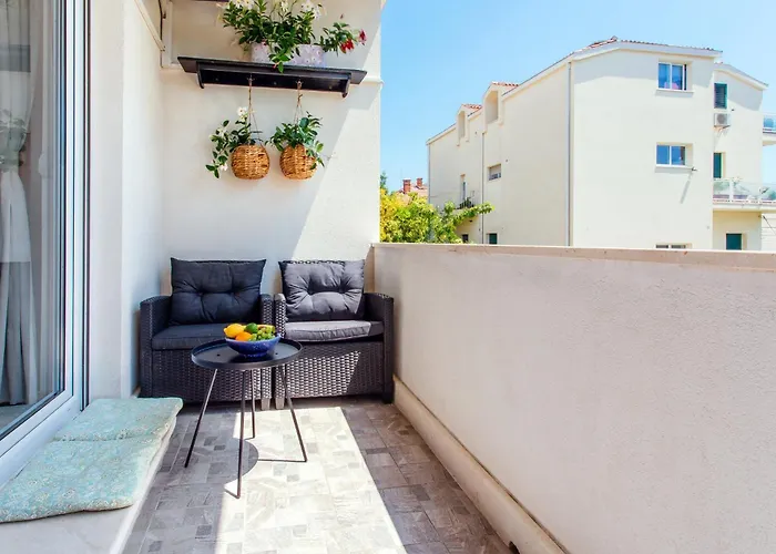 Firule Apartment-two Bedroom Urban Chic-prime Location-walk To Beach-free Parking Lägenhet *