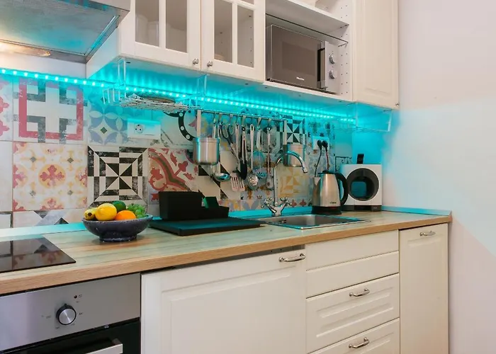 Lägenhet Firule Apartment-two Bedroom Urban Chic-prime Location-walk To Beach-free Parking *