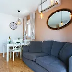 Firule Apartment-two Bedroom Urban Chic-prime Location-walk To Beach-free Parking * 斯普利特